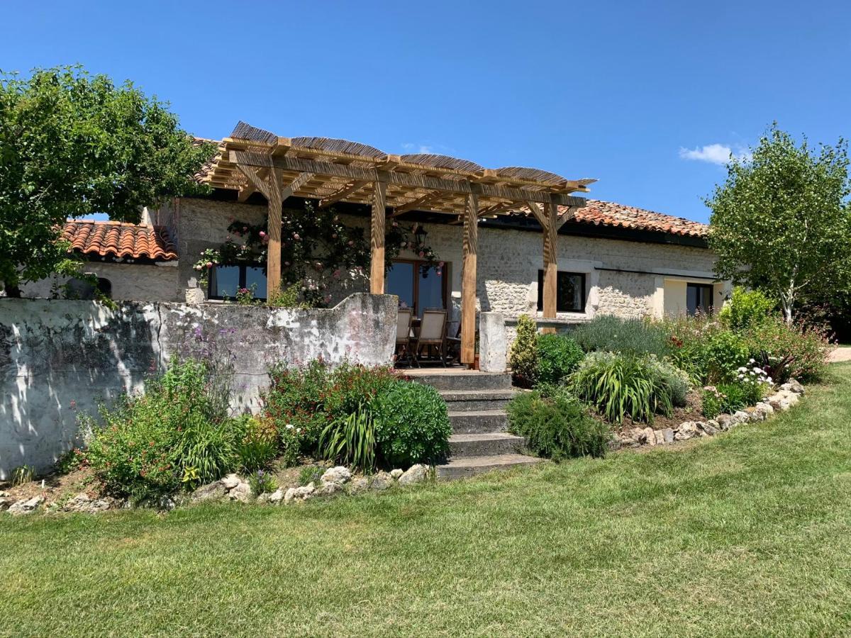 Chez Sarrazin Villa Brossac Exterior photo