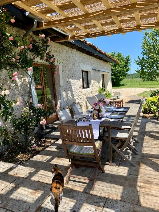 Chez Sarrazin Villa Brossac Exterior photo